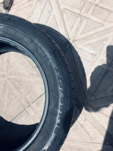 Pneu 225/55 R18