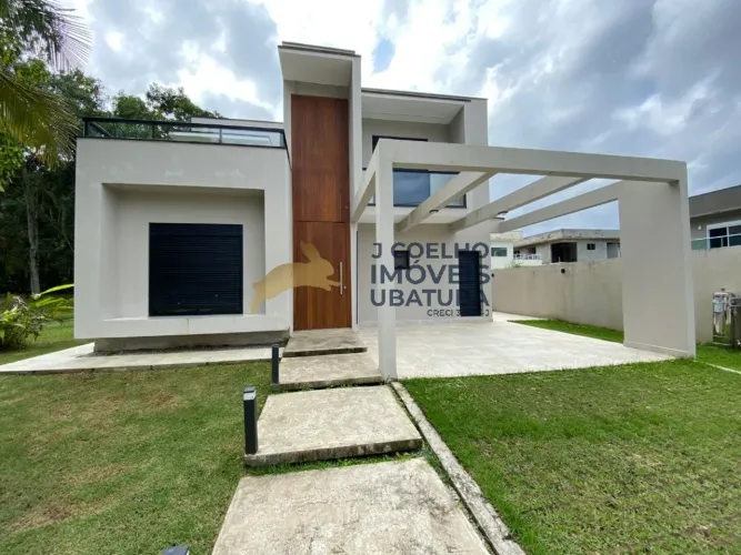casa alto padrão a venda em Ubatuba