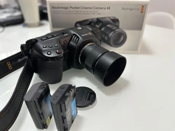 Câmera Blackmagic Pocket Cinema 4K (usada)