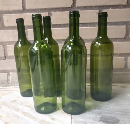 25 garrafas vidro verde