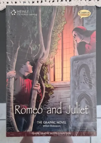 Livro Graphic Novel Romeo and Juliet - William Shakespeare