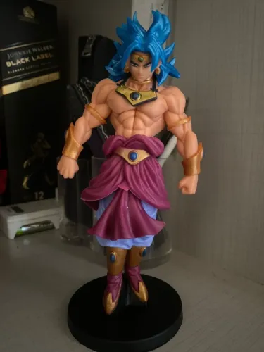 Boneco Broly Lendario Super Super Sayan
