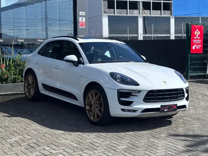 PORSCHE MACAN GTS 2017