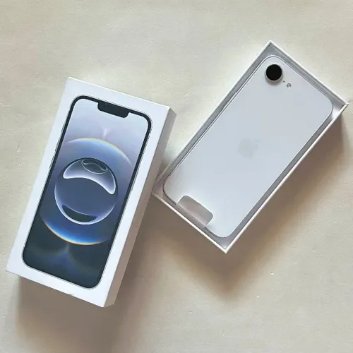 iPhone 16e 128GB (Impecável)