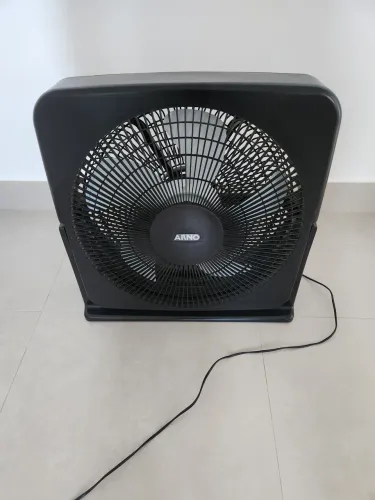 Ventilador de Mesa Arno - Usado