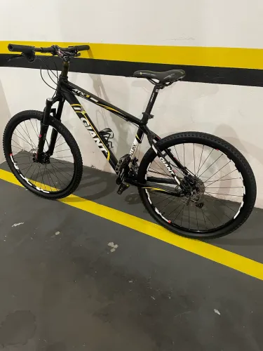 Bicicleta Aro 26 Giant ATX7 - Kit Shimano Deore + Suspensão - Muito conservada