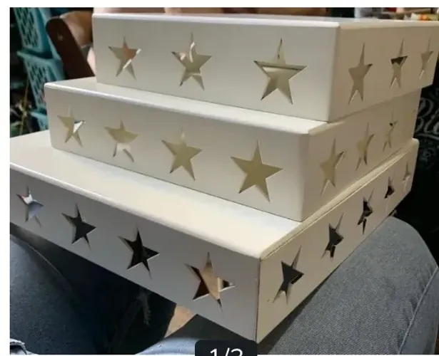Conjunto de caixas decorativas com estrelas