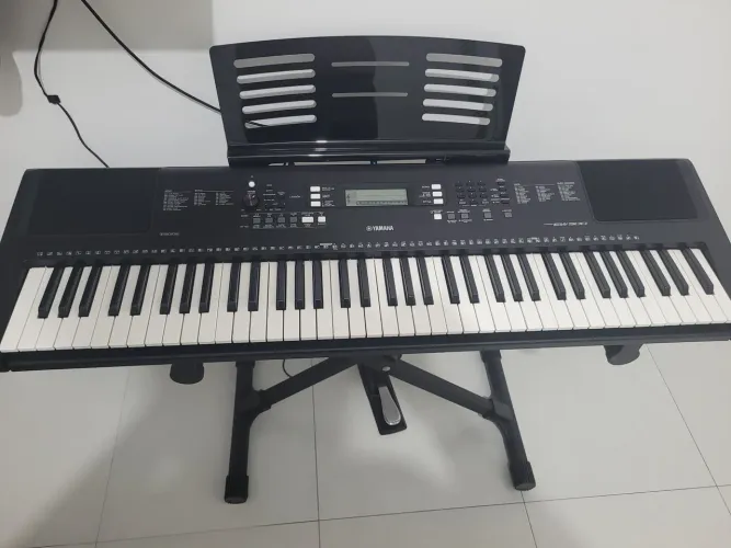 Teclado Yamaha PSR EW300
