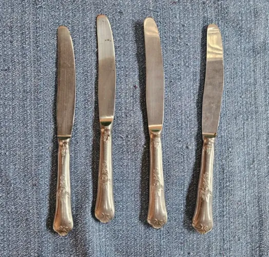 4 facas de mesa Hercules Aço Inox 493-003P usadas