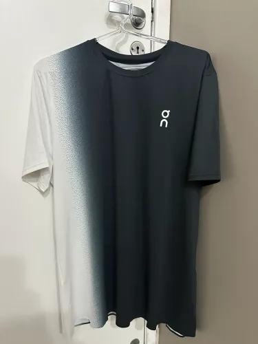 Camiseta masculina On Running - Court T