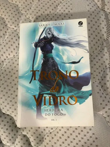 Trono de Vidro - Herdeira do Fogo - Vol. 3 (usado, com marcas de uso)
