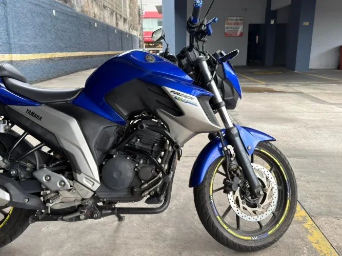 YAMAHA Fazer FZ25 250cc