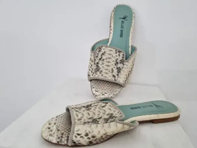 Rasteira flat couro de Python Blue Bird