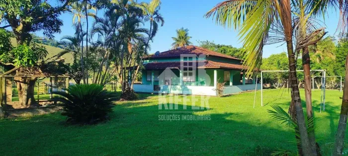 Sítio com 2 quartos na casa principal e 2 quartos na casa do caseiro à venda, 21000 m² por
