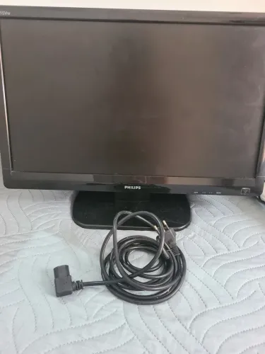 Vendo Monitor 21 " Precisa Conserto.