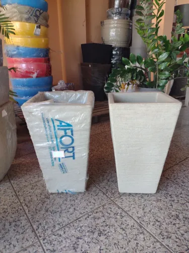 Vaso de polietileno para plantas