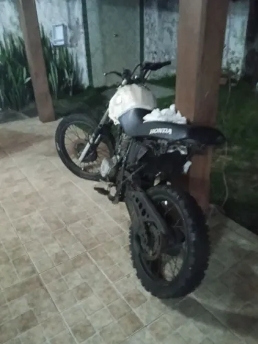 Aproveite vendo moto trilha