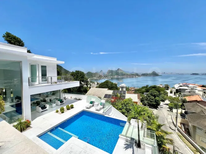 Casa de 4 quartos à venda no Condomínio Aruã, em Charitas, Niterói/RJ
