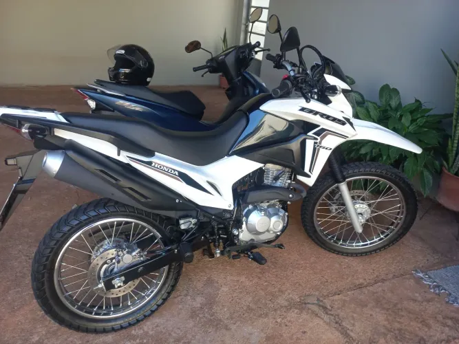BROS 160 ESDD 2023 