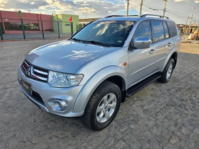 Mitsubishi Pajero Dakar 3.2 4X4 T.i. Dies. 5P Aut. 2015
