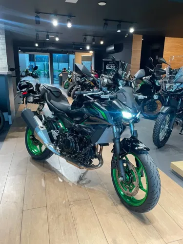 Kawasaki Z 500 SE - Oportunidade