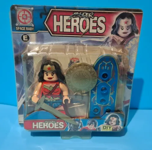 Super Heróis Dc Mulher Maravilha Miniatura Colecionável(Leia a descrição)