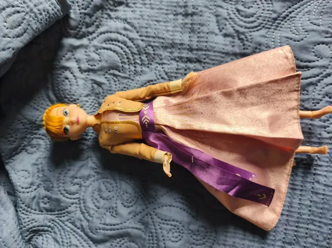 Anna Frozen 