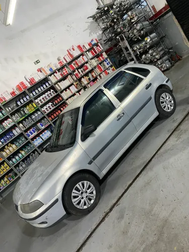Volkswagen Gol Geração III 1.0 MI 16V Turbo Gasolina Mec. 4P 2001