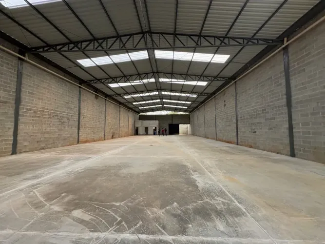 Galpão|Depósito (Novo) - 615 m² - Plano Direto Sul - Área Comercial