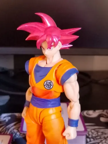 Goku god sh figuarts