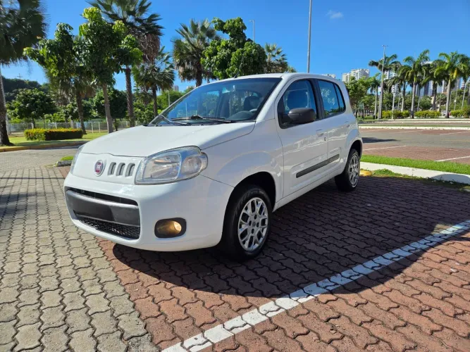 Fiat Uno Vivace Celeb. 1.0 EVO F.flex 8V 5P 2014