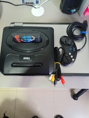 Mega drive lll  + cartucho original 10 jogos 