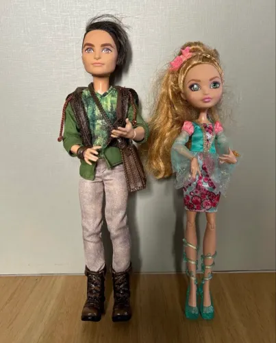 ever after high casal ashlynn ella e hunter. vai conforme fotos.