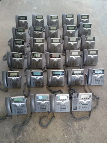 Vendo 29 Telefones CISCO CP-7841-K9 SIP 4 Linhas POE CISCO, valor unitário. Leia.