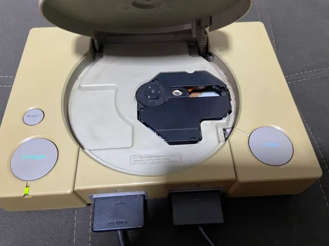 Vídeo game console PlayStation 1 SCPH-9001 DESBLOQUEADO leia a descrição.
