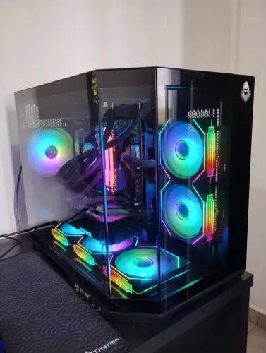Pc gamer Ryzen 5 5600 - RX 7600 8Gb - 16Gb Corsair