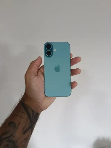 Vendo iPhone 16 128GB Caixa aberta