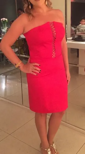 Vestido usado uma única vez 