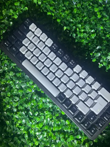 Teclado Gamer Mecânico 65% PCYes Mecka Black Vulcan ? Switch Blue / RGB