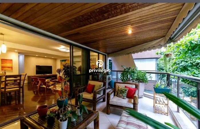Apartamento de 176 m² com 3 quartos e 2 vagas na Barra da Tijuca/Jardim Oceânico