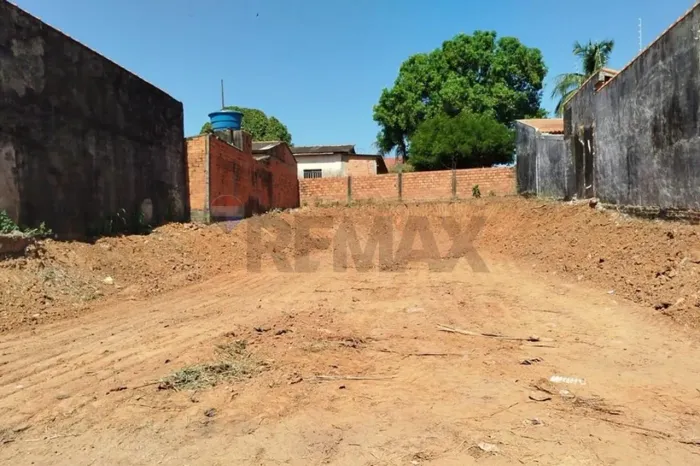 Terreno 377m² em Cacoal: Oportunidade Única!