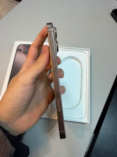 iPhone 16 Pro Max 256GB Desert Titanium - IMPECÁVEL!