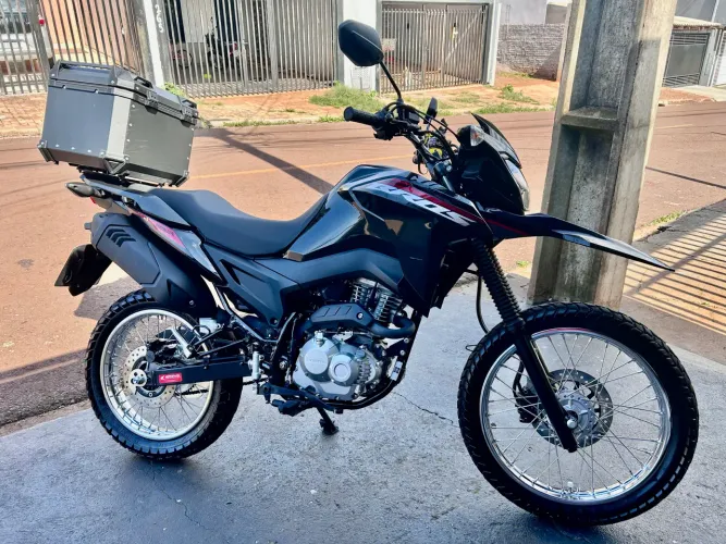 Bros 2025 com 3 mil km nova nova 