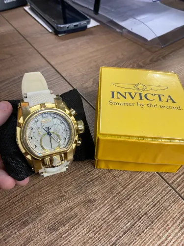 Invicta Venom Dourado Branco Modelo 14504