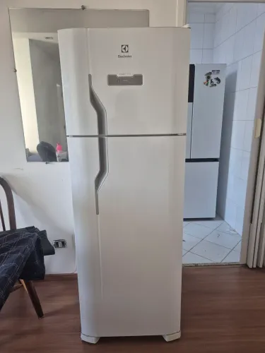 Geladeira Electrolux Frost Free 371L - FRETE GRÁTIS