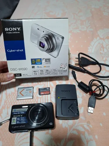 Sony Cyber-shot DSC-W690 (Leia com atenção)