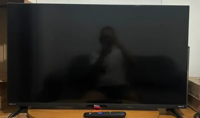 TV Philco ROKU TV 40" polegadas