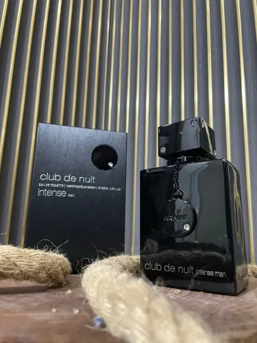 Perfume Masculino Club de Nuit Intense Man