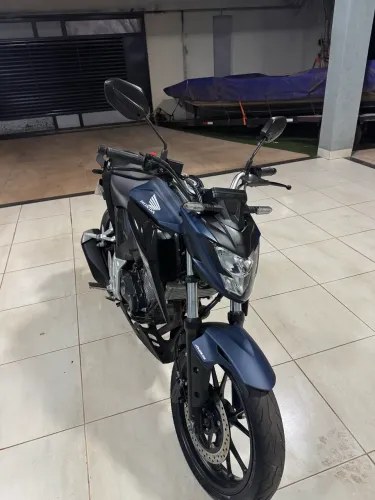 CB 300f 2025 
