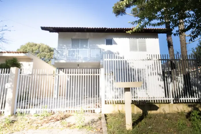 Sobrado em SANTA FELICIDADE com 149,34 m²